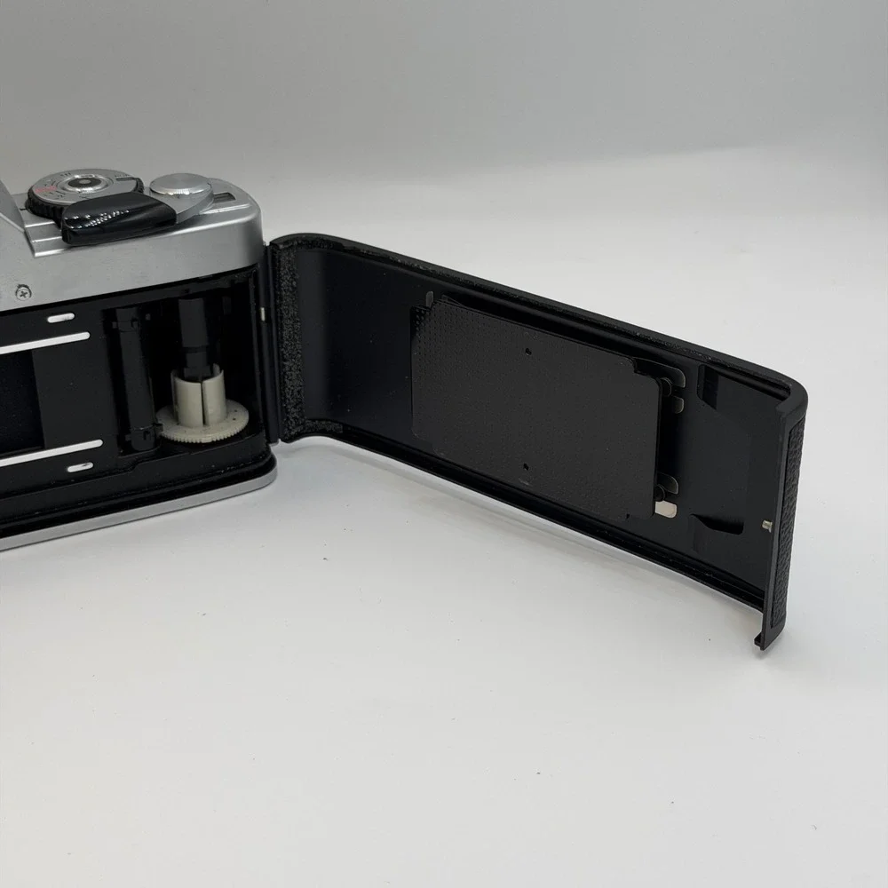 Minolta XG-A 35mm SLR Film Camera with MD 50mm 1:2 Lens Case and Manuals Parts